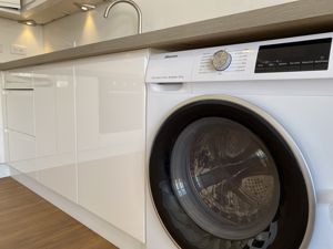 Washer / Dryer- click for photo gallery